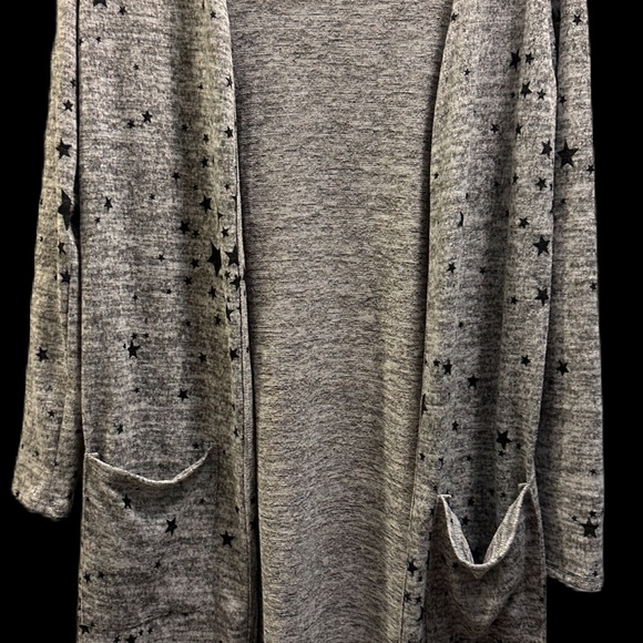 Hawthorne Cardigan. SZ small. Heather Gray with Black Stars. Pockets on front - Picture 8 of 8